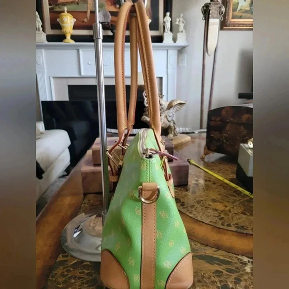 Dooney & Bourke Green Tote Bag, eye glass case, ID HOLDER, wristlet - Picture 3 of 16